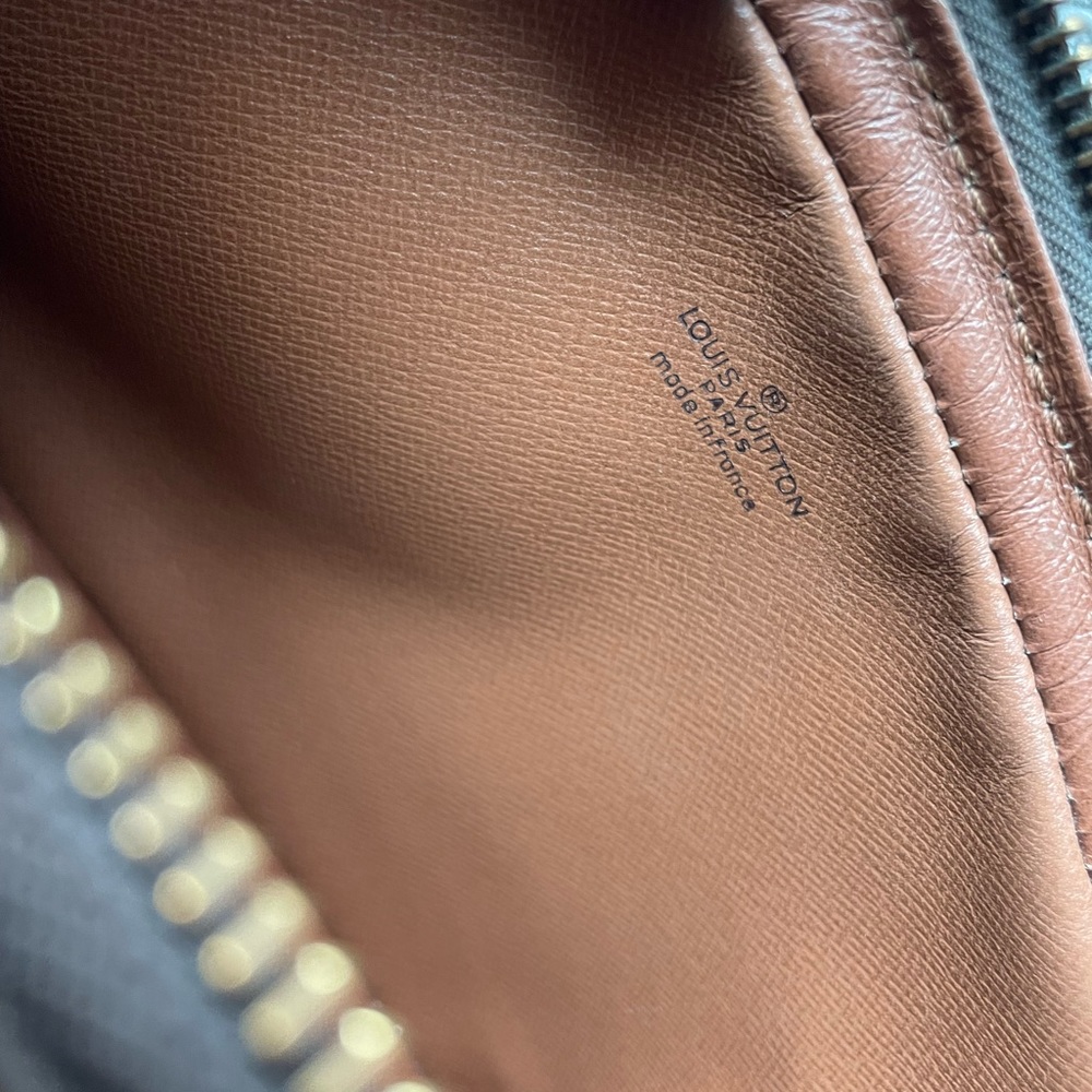 Authentic Louis Vuitton Marly Clutch - Picture 13 of 16